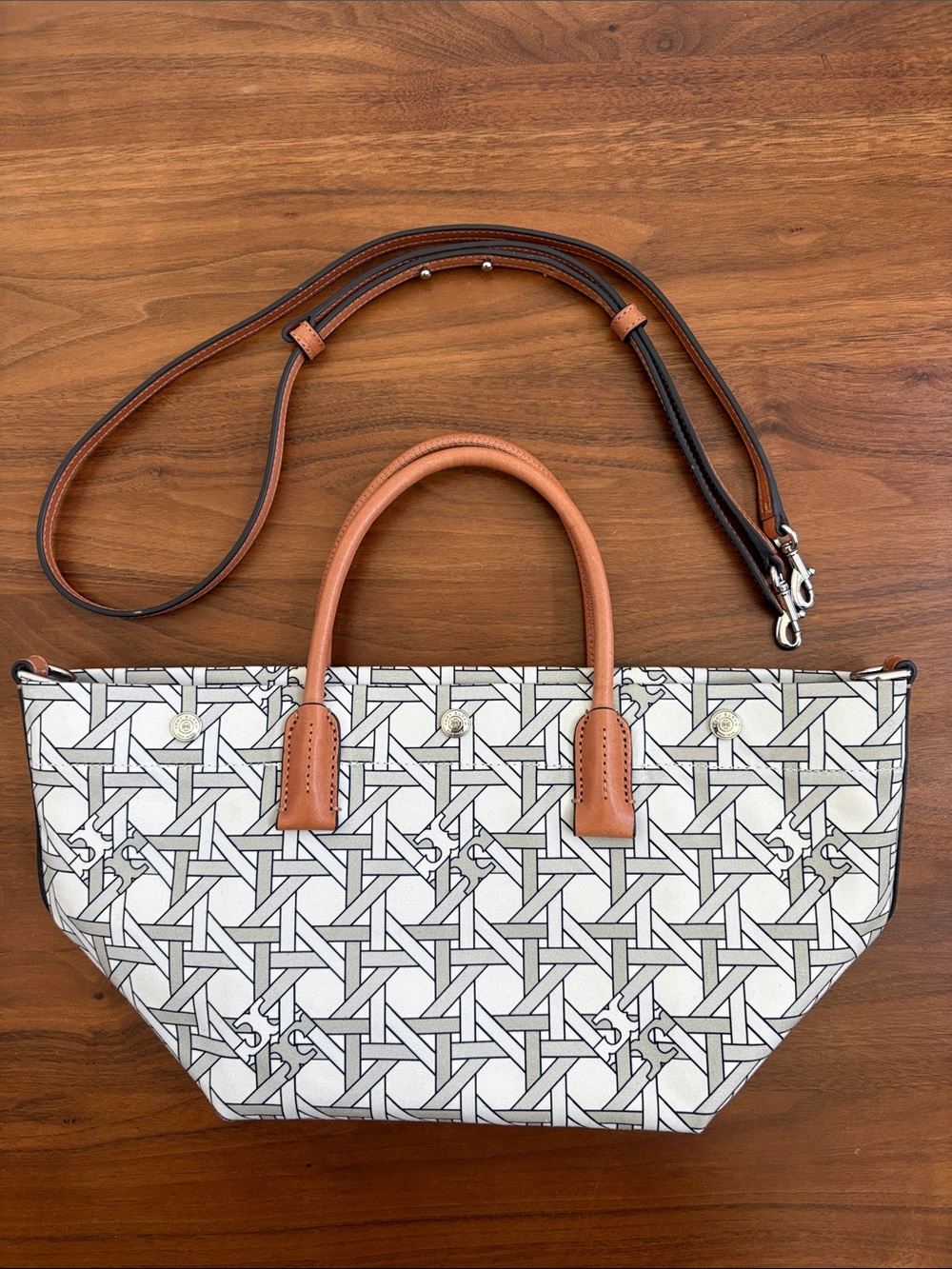 Tory Burch CANVAS BASKETWEAVE TOTE Crossbody New without tags!